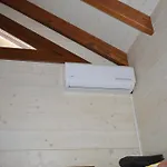 Zrubovy Domcek Zvoncek Kır Evi