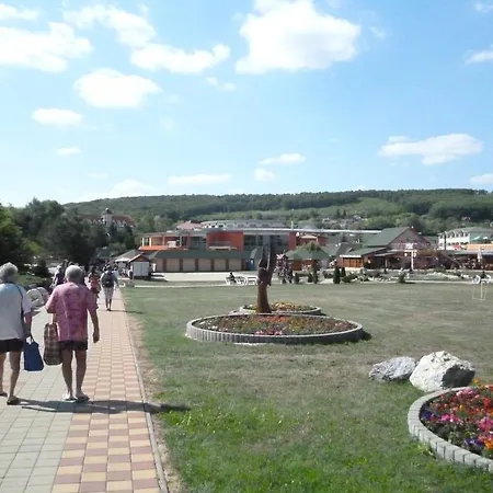 Gospodarstwo wiejskie Zrubovy Domcek Zvoncek *