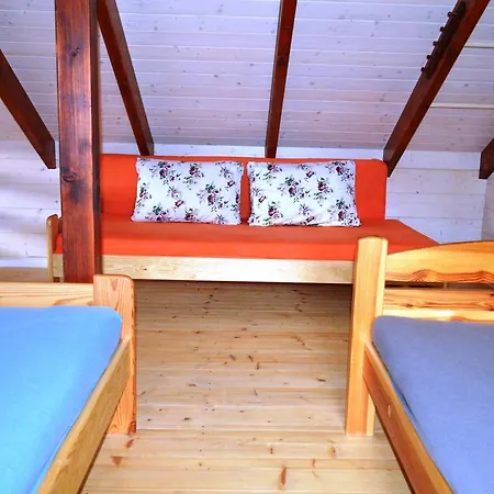 Zrubovy Domcek Zvoncek * Podhájska