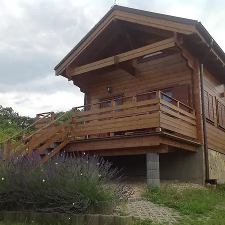 Zrubovy Domcek Zvoncek * Podhájska